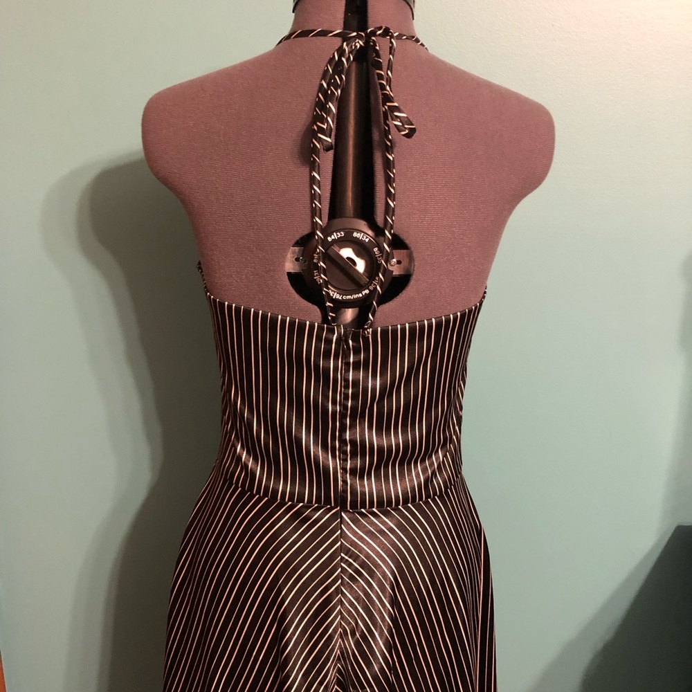 ⚡️HP⚡️Black and white striped halter dress - Picture 6 of 6